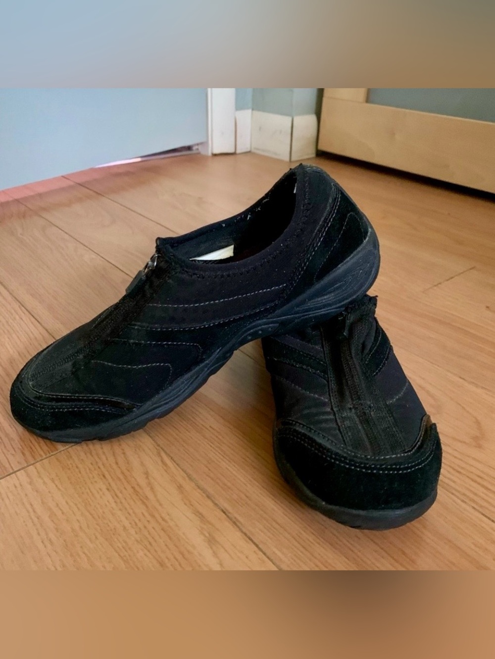 Easy Spirit Zipper Canvas Walking Athletic  Shoe, 7 1/2